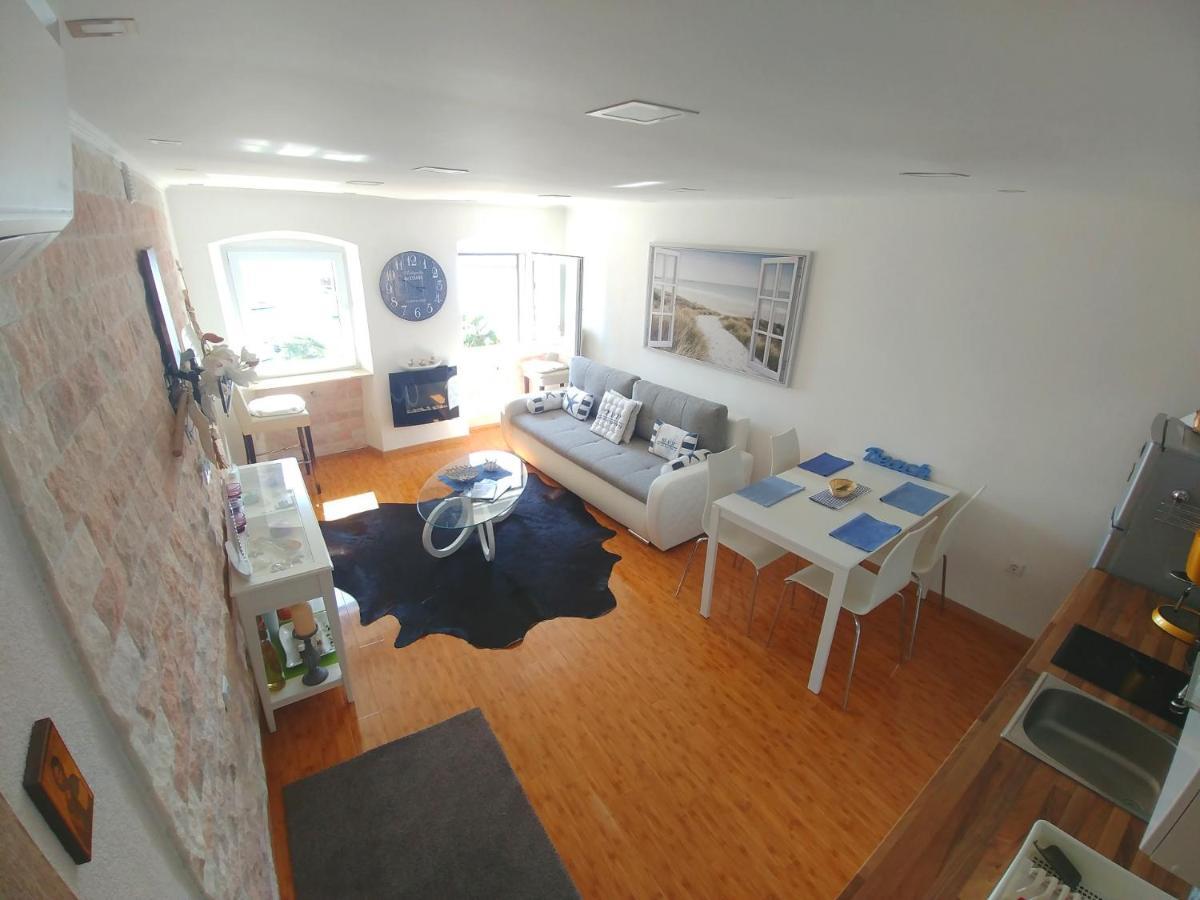 Apartman Speranza Rovigno Esterno foto