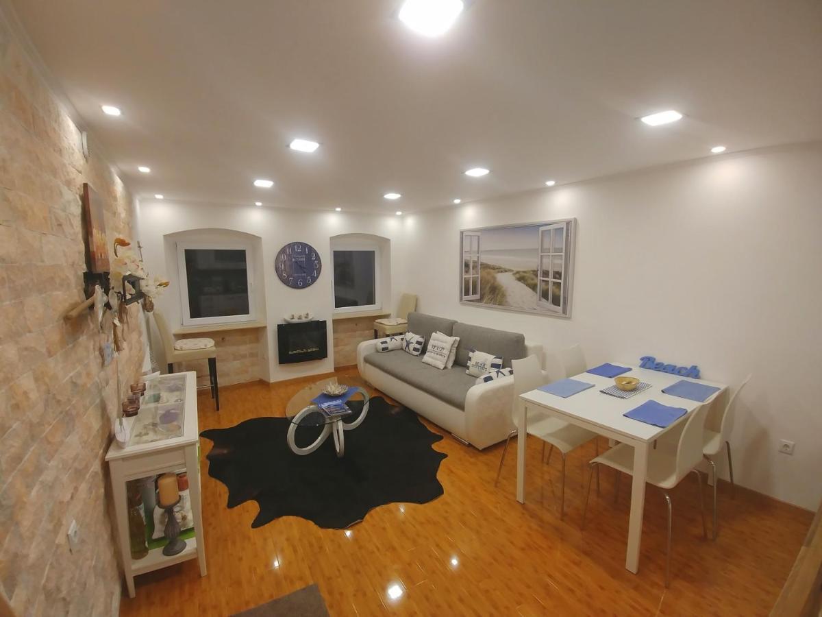 Apartman Speranza Rovigno Esterno foto