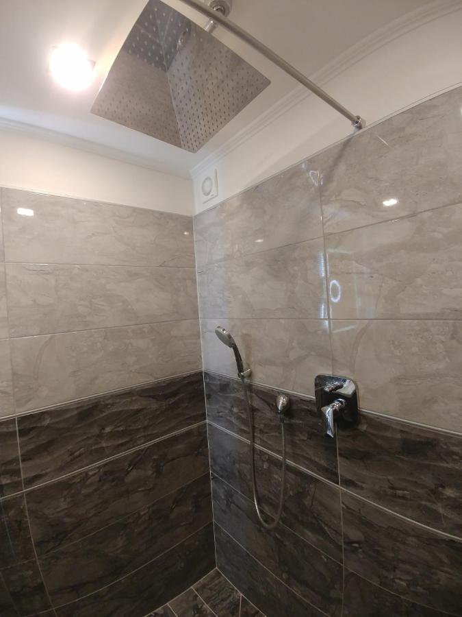 Apartman Speranza Rovigno Esterno foto